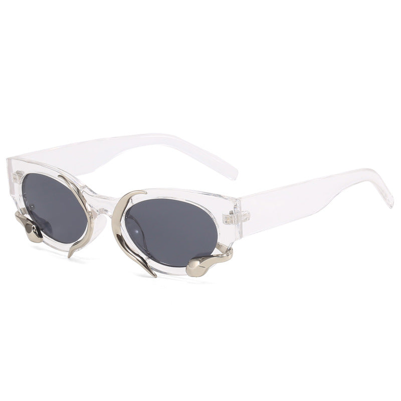 Dame designer solbrille med ekstraordinær detalj Skanto