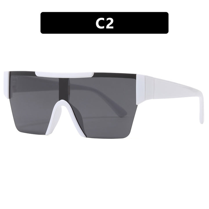 Dame futuristisk sportssolbrille med UV-beskyttelse og bred glassflate Skanto