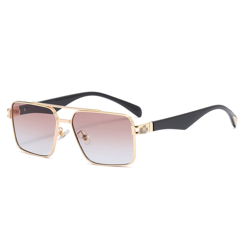 Dame designer solbrille med ekstravagant metallramme Skanto