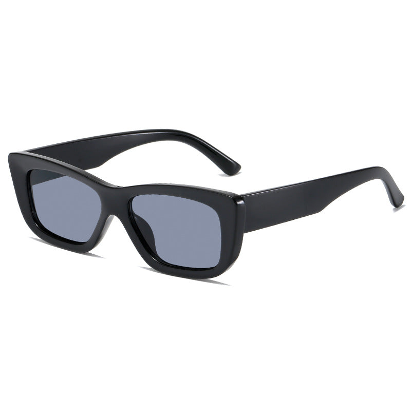 Dame moteriktig solbrille med rektangulært ramme Skanto