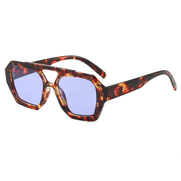 Dame geometrisk solbrille i ekstravagant design Skanto