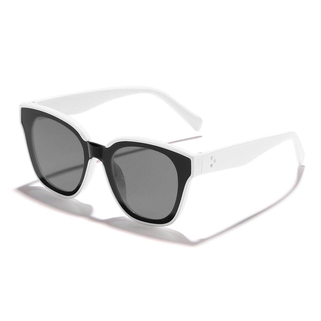 Dame moteriktig solbrille med bred ramme og myke linser Skanto