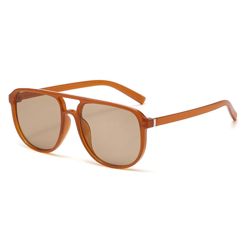 Dame moteriktig solbrille i elegant kvadratdesign Skanto
