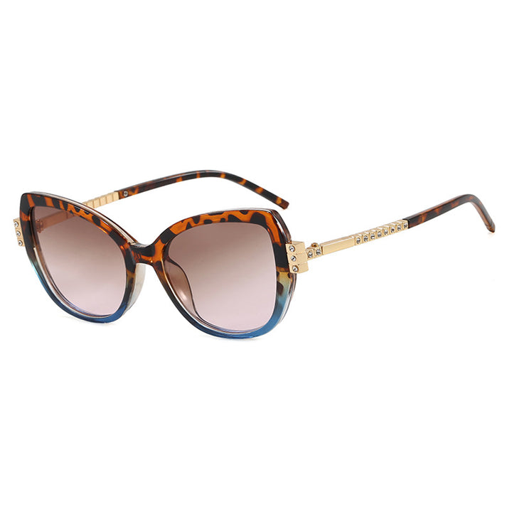 Dame oversized solbrille med beskyttende UV-filter og elegante aksenter Skanto