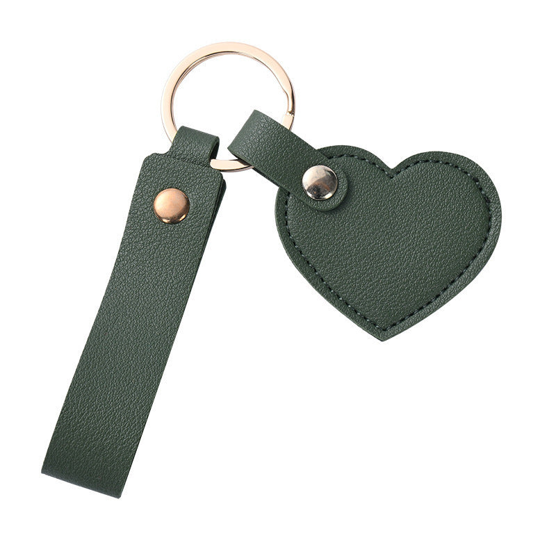 Dame nøkkelring Skanto hjerteform laget av høykvalitets kunstskinn
