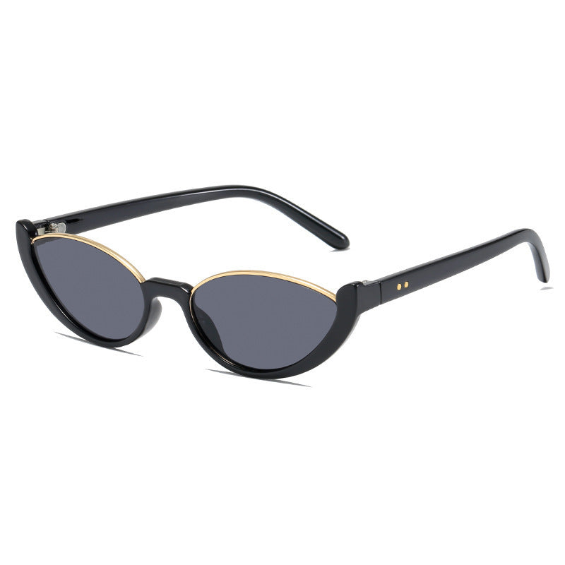 Dame Cat-Eye solbriller med diskret ramme og polarisert glass Skanto