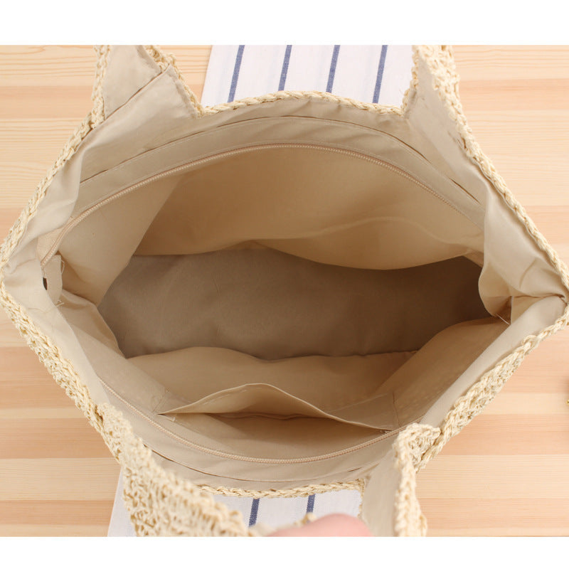 Trendy Handbag Made of Durable Natural Material Skanto