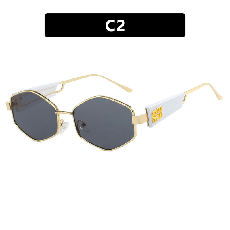 Dame geometrisk solbrille med moteriktig design og UV-beskyttelse Skanto