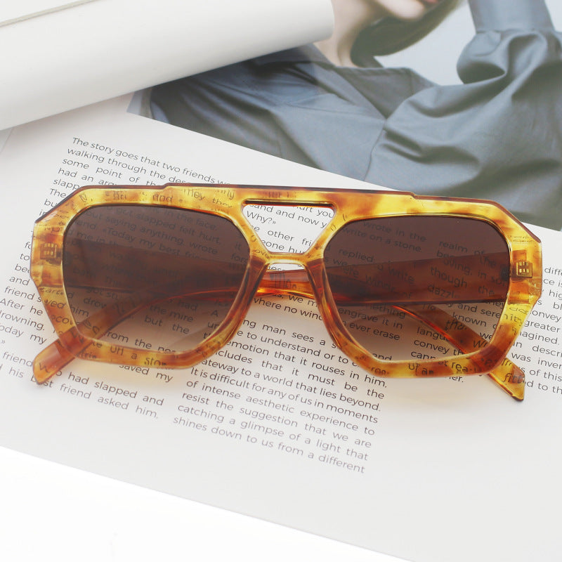 Dame fashionable sekskantet brille Skanto