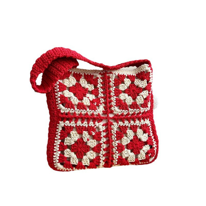 Heklet crossover veske med folkelig design Skanto