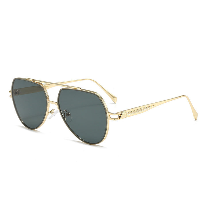 Dame Designer-solbrille i stilfull, bølget metallramme Skanto