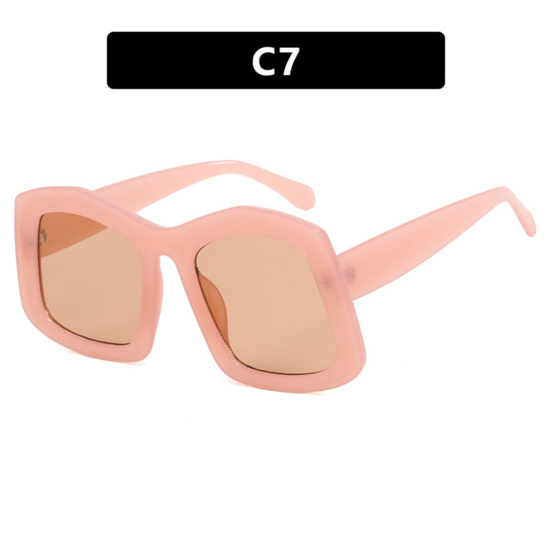 Damer stor solbrille med moteriktig design og UV-beskyttelse Skanto