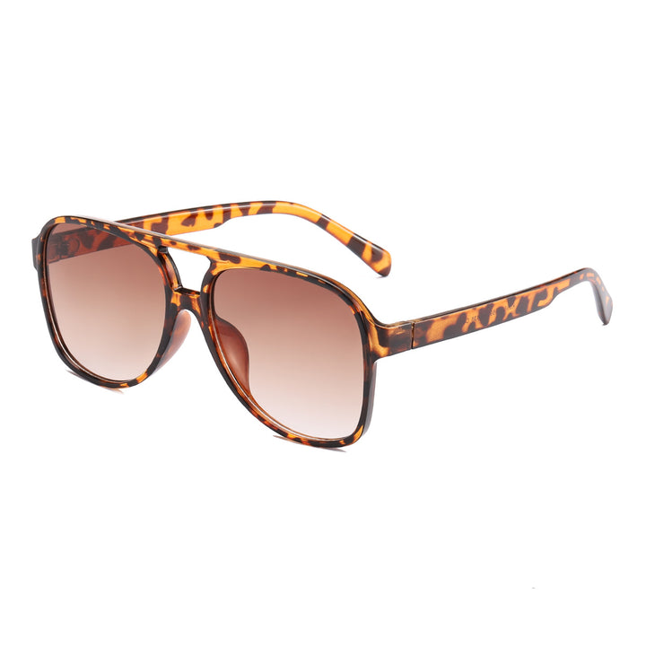 Dame moteriktig kvadratisk solbrille med bred ramme Skanto
