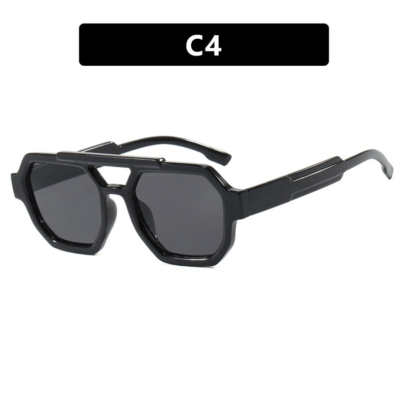 Dame oversized solbrille i maskulin design Skanto