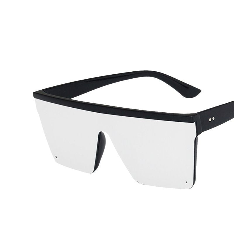 Dame moterettet Sport-solbrille i futuristisk design Skanto