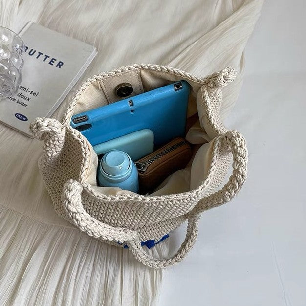 Håndknyttet handleveske med lyst sommerdesign Skanto