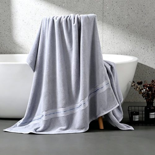 Høyverdig frottéhåndkle med elegant stripe detalj Skanto