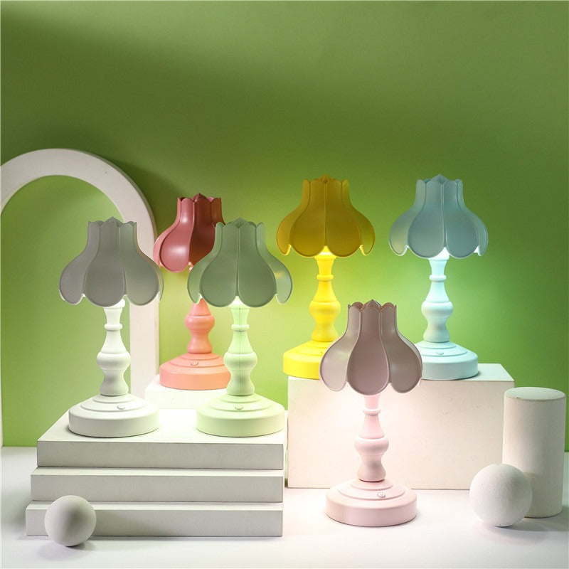 Unisex Dekorativ bordlampe i blomsterformet design Skanto