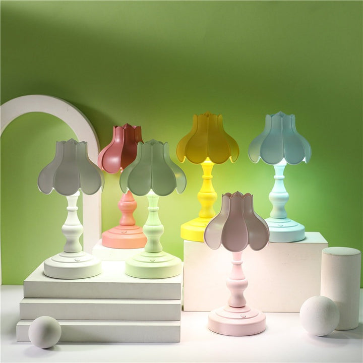 Unisex Dekorativ bordlampe i blomsterformet design Skanto