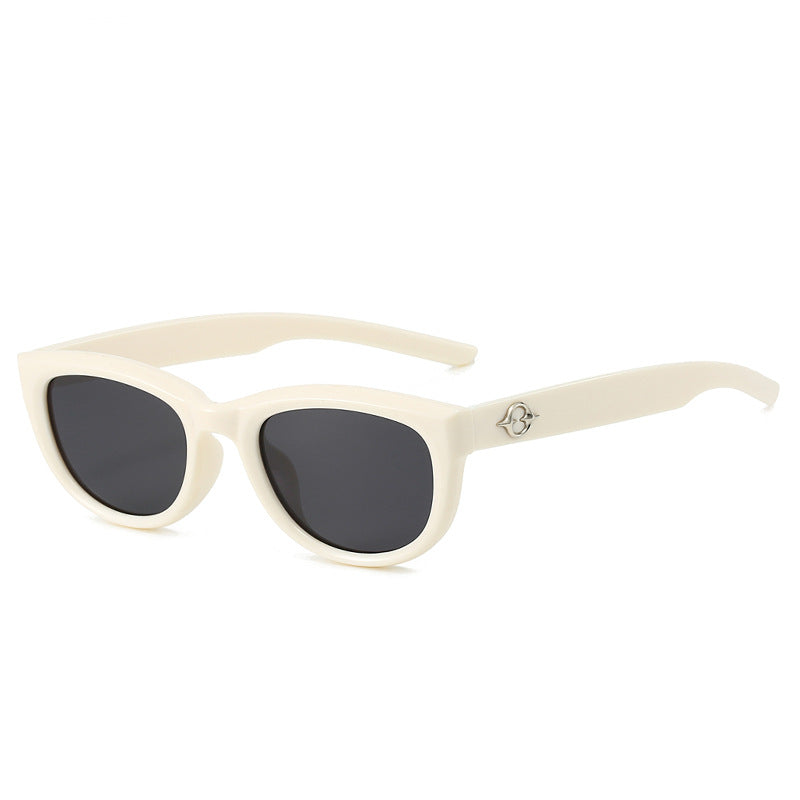 Damer Cat-Eye solbriller med robust ramme og UV-beskyttelse Skanto