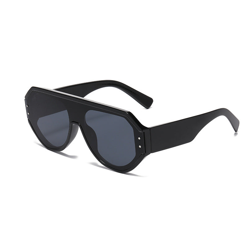 Men's Bold Frame Futuristic Sunglasses Skanto