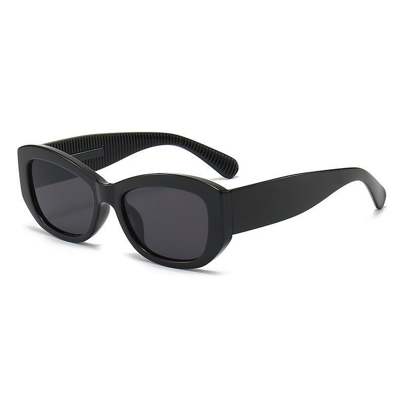 Dame Cat-Eye solbrille med moderne ramme og økt bærekomfort Skanto