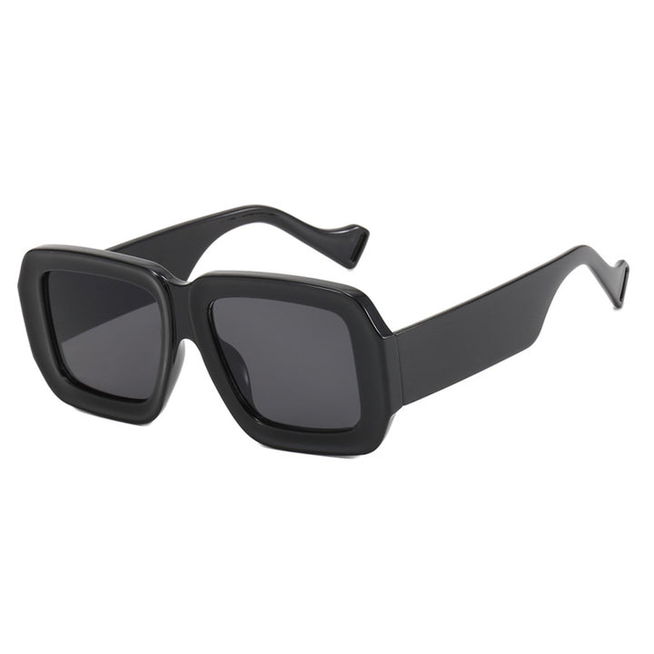 Dame moterik solbrille med kvadratisk design og stilig mønster Skanto