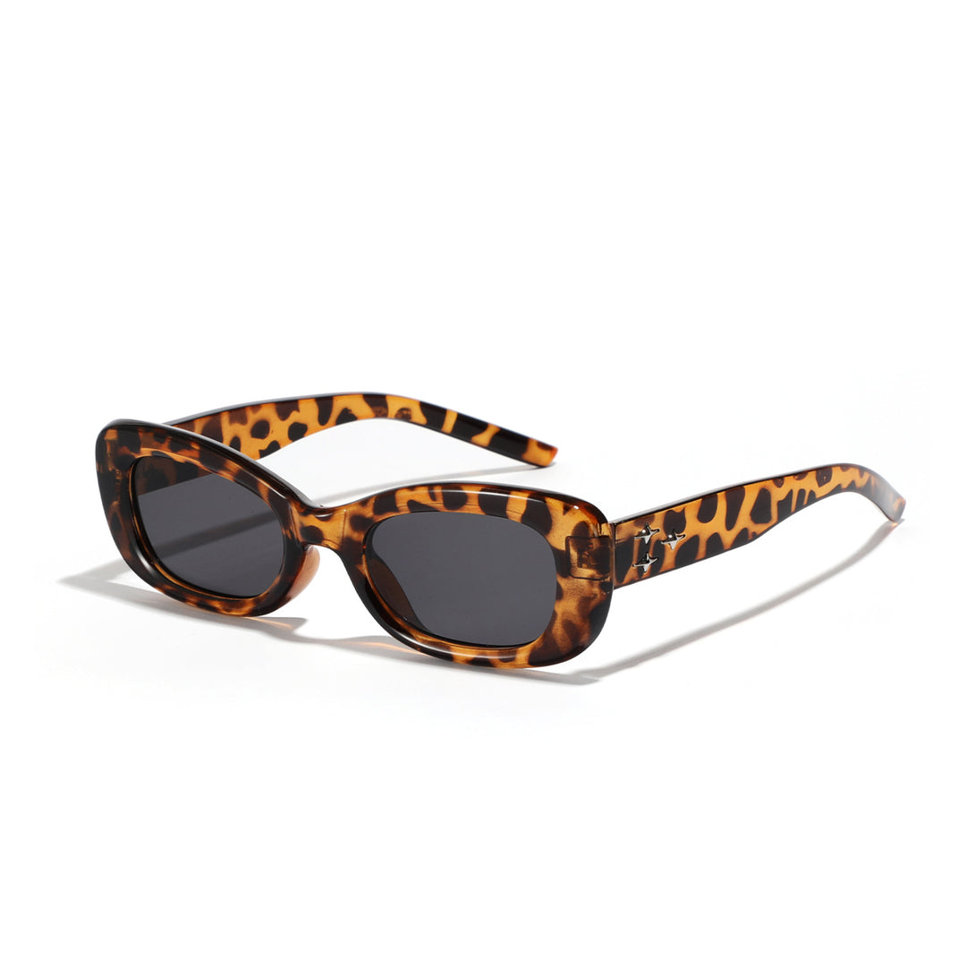 Dame moteriktig solbrille i spennende leopardmønster Skanto