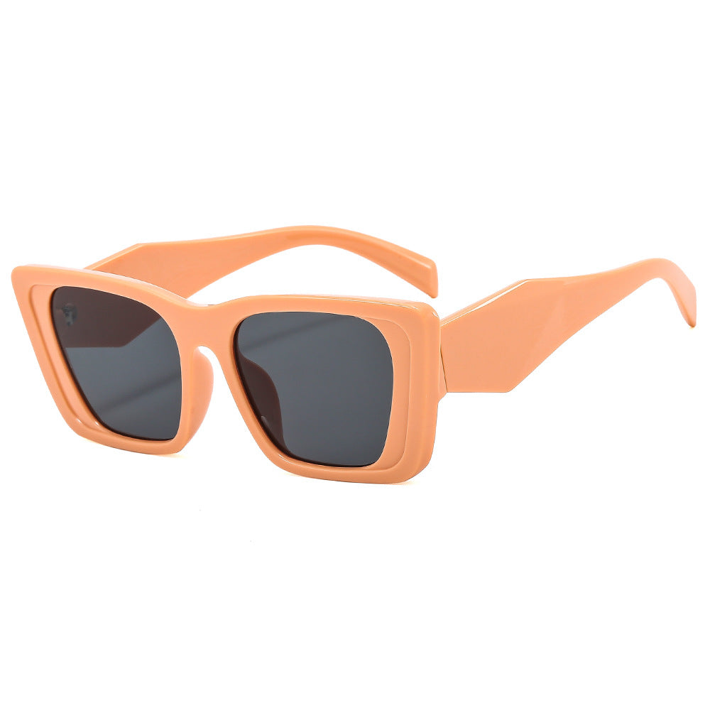 Dame oversized designer-solbrille med futuristisk ramme Skanto