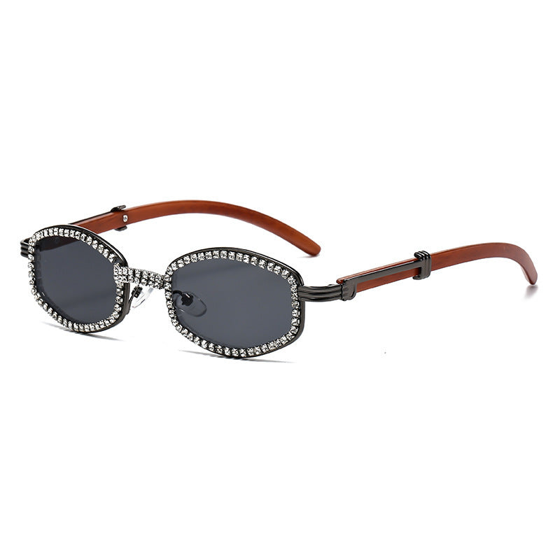 Dame solbrille i elegant glamor stil Skanto