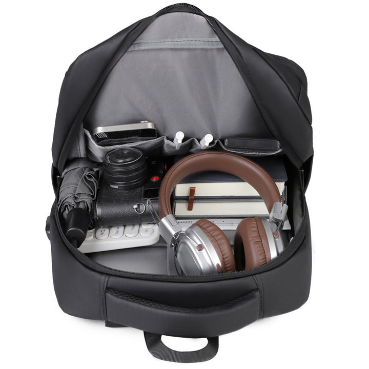 Stylish business backpack with protective pockets and ergonomic carrying system Skanto