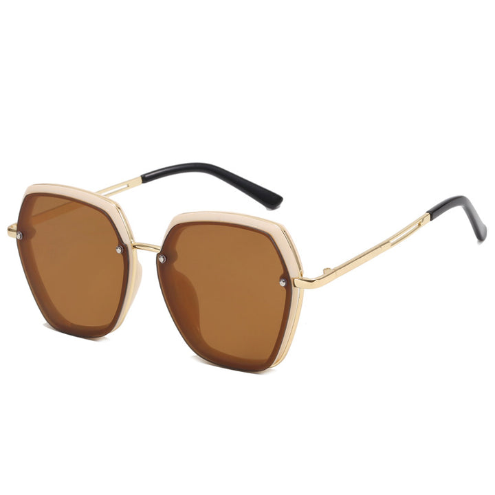 Dame Mote Oversized-solbriller med elegant rammestruktur Skanto