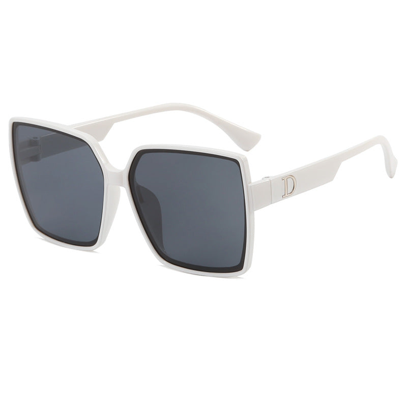 Dame Oversized-solbrille med stilig ramme Skanto
