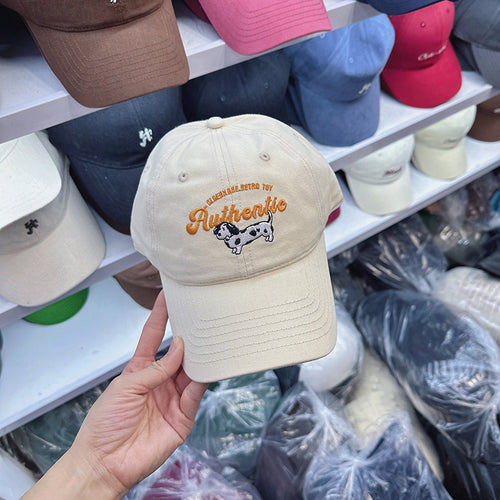 Kvinnebroderte kuemønster baseball cap Skanto