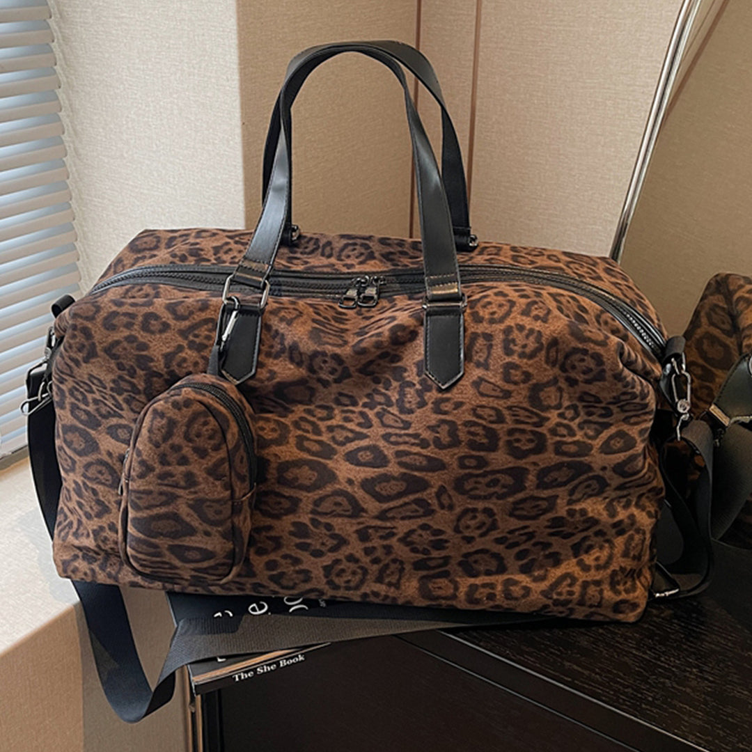 Helg reiseveske i trendy leopardmønster Skanto