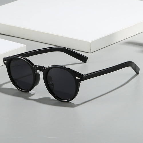 Dame trendy solbriller med transparent ramme og gule glass Skanto
