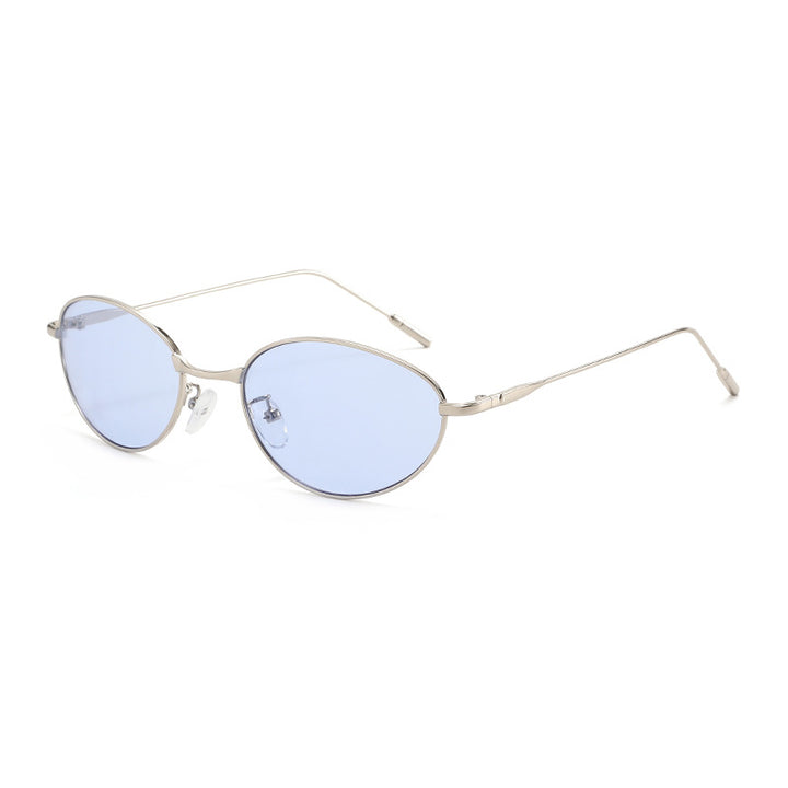 Dame fashionable solbriller i elegant oval design Skanto
