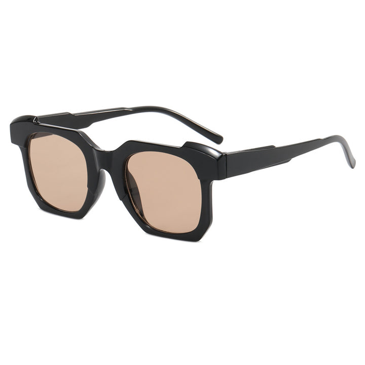 Dame moteriktig solbrille i innovativt heksagon-design Skanto