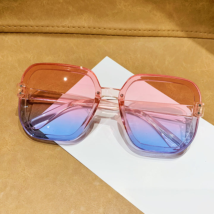Kvinnenes trendy statement solbriller Skanto