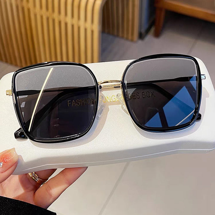 Dame oversized solbriller med elegant metallramme og polariserte linser Skanto