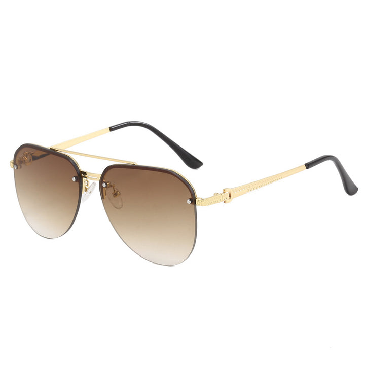 Damer elegant pilot solbrille med høy UV-beskyttelse og stilfull ramme Skanto