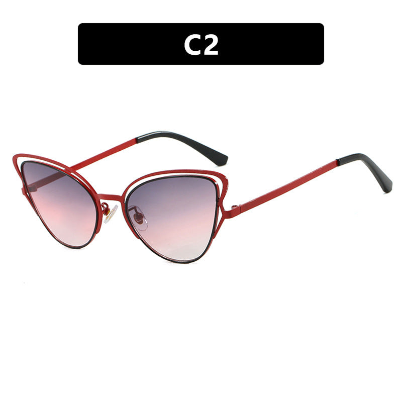 Dame Cat-Eye Briller med edelt metallramme og komfortabel passform Skanto
