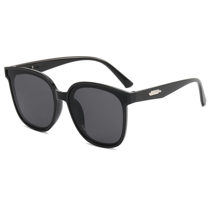 Dame moteriktig oversized solbrille med kombinert ramme Skanto