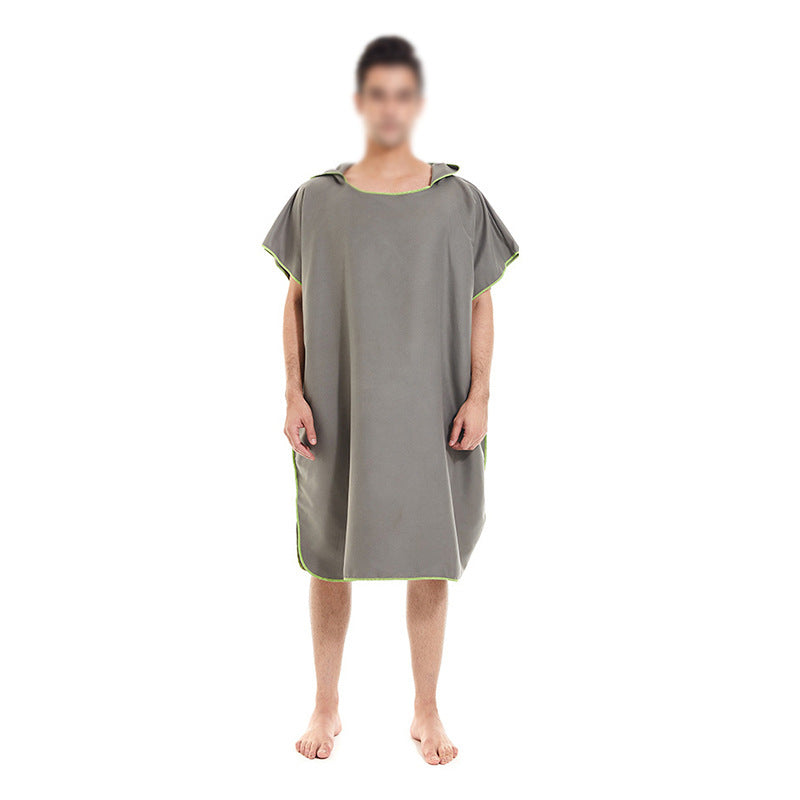 Dame hetteponcho av myk mikrofiberstoff Skanto