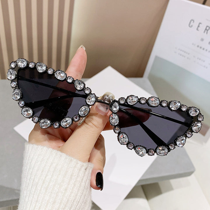 Dame Glamourøs Cat-Eye Solbrille med glitrende Strassdetaljer Skanto