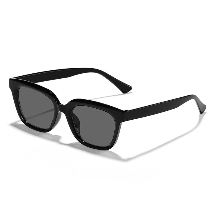 Dame Moderne firkantet solbriller med stilfull ramme i transparent Skanto