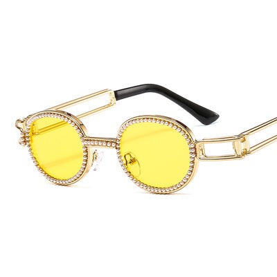 Dame feminin Designer-solbrille med ekstravagant ramme Skanto
