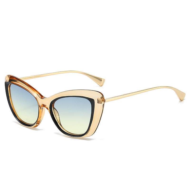 Dame Cat-Eye solbriller med elegant metallramme Skanto