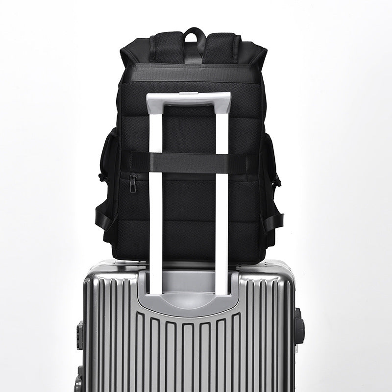 Backpack with large storage and many compartments Skanto