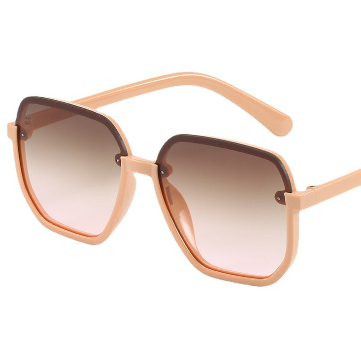 Dame geometrisk solbrille i moderne design Skanto